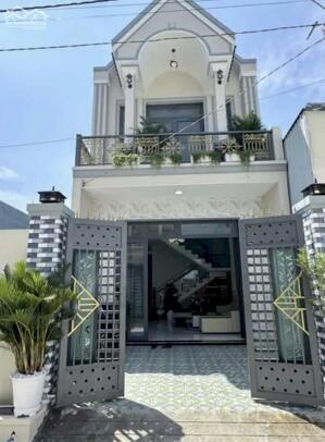 Chính chủ cần bán nhà phố mặt tiền Phạm Văn Thành – Phường 4, TP. Tân An – SHR – 2tỷ3 80m2