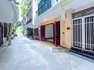 nhà mới xây 117m2 x 7t, 8pn, thang máy, mt 5m, hầm ôtô lý thường kiệt, q10. giá 24.6 tỷ