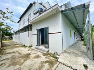 dãy phòng trọ 8 phòng vị trí đắc địa nhất ninh hoà ,khánh hoà, thu dòng tiền hơn 10tr/1 tháng