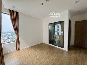 cần bán căn 3pn3wc 100m2 view hồ bơi đẹp giá 4 tỷ bao thuế phí, hỗ trợ vay ngân hàng