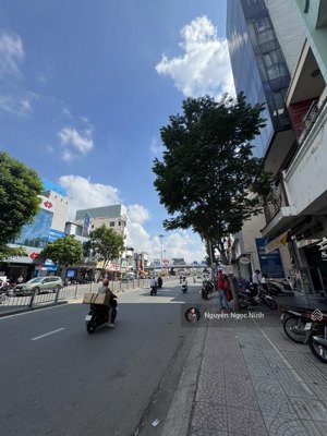 bán nhà mặt tiền xô viết nghệ tĩnh, p.21, q.bình thạnh. ngang 4,5m x dài 19m 4 tầng chỉ 33.5 tỷ.