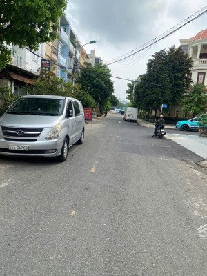 chính chủ bán khách sạn mt đường số 1, tên lửa, 5x20m, 4 tầng, 10 phòng, bình tân, 12,7 tỷ