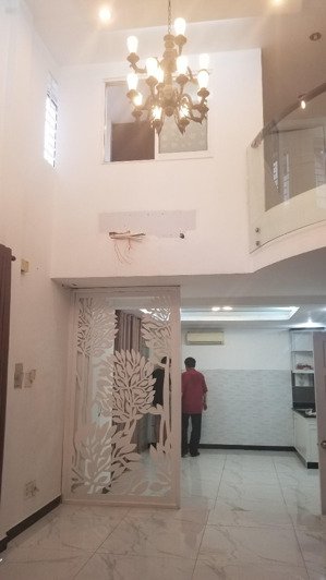 bán np mặt phố lý thái tổ, 24 tỷ, 70m2, 7pn, 6wc, q10, dt 5x18m