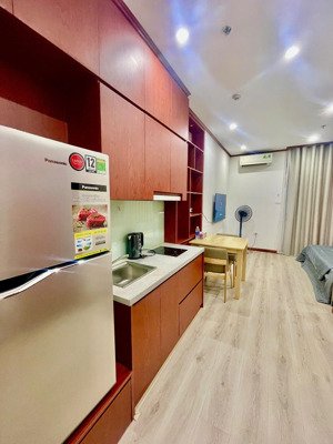 cho thuê căn hộ cao cấp vinhomes green bay full nội thất, view đẹp, giá chỉ 8 trđ
