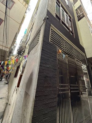 bán gấp nhà lô góc 2 thoáng 4 tầng tại phú mỹ kinh doanh tốt giá đầu tư