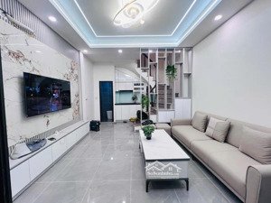 tôi bán nhà phố hồ tùng mậu 35m2 5 tâng 4m mặt tiền giá chào 7,55 tỷ