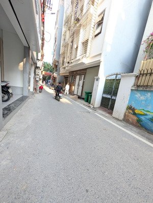 sốc! nhà lô góc yên vĩnh -5 tầng chỉ 4,3 tỷ - cực đáng mua - an cư đỉnh cao