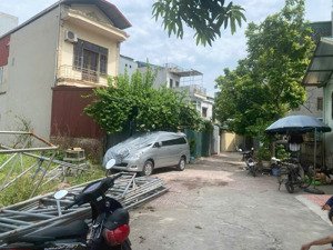 cự khối long biên - đất đẹp view hồ, ngõ ô tô, cách cầu thanh trì 100m, tiềm năng tăng giá cực cao!