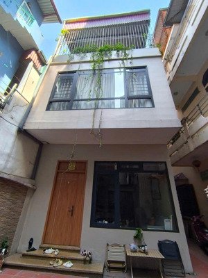 bán nhà lạc long quân tây hồ dt 170m2 x 3 tầng x mt 12m x 27 tỷ ( ctl )