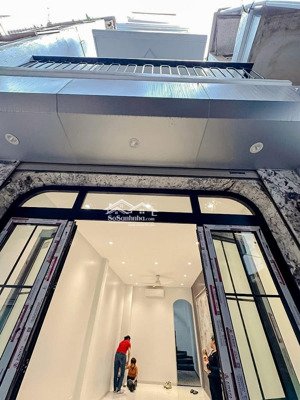 bán nhà phố khâm thiên - đống đa 40m2 x 6 tầng x 3,5m mt. thang máy, ô tô, mới