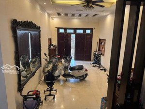 bán nhà phố văn cao 53m2, 5 tầng giá 10.8 tỷ, 2 mặt ngõ, 30m ra ô tô, 70m ra mặt phố, gần lotte