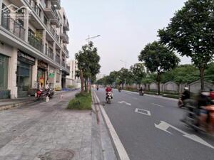 Bán nhà liền kề The Manor Central Park mặt phố Quang Liệt 73m² giá 33 tỷ