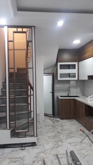 gấp! hơn 7 tỷ 30m2 , 5m mặt tiền nhà 5 tầng láng hạ - gần trung tâm - nhà mới đẹp - sổ đỏ chính chủ
