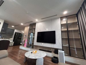 chính chủ gửi bán gấp căn hộ chung cư mipec rubik 360,giâ 120 triệu / m2, diện tích 95m2, 3pn, 2wc.