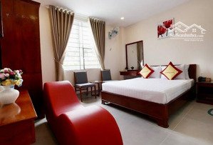 cho thuê hotel dài hạn tại thủ đức. khách ổn định. đánh giá tốt ngay đh sp kỹ thuật. full nội thất