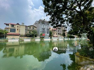 chính chủ , bán nhanh,bán gấp nhà đẹp hồ quan nhân,47m2 ,20m ra ô tô, 15m ra hồ,ở và cho thuê đỉnh