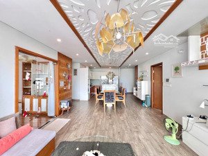 chuyên giỏ hàng hiếm cho thuê 3pn thảo điền pearl, view sông tuyệt đẹp mát mẻ, nhà trống vào ở ngay