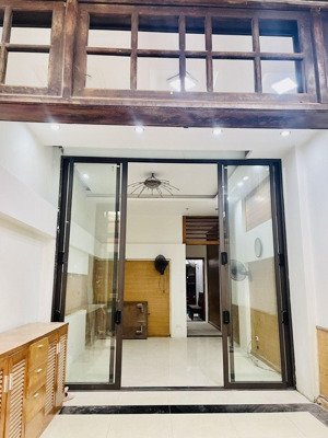 cho thuê nhà ngõ 259 phố vọng, ô tô đỗ cửa, 60m x 5 tầng, mt 5m , giá 20 triệu