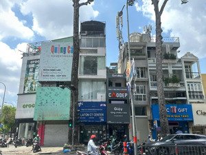 căn góc 2 mặt tiền đường 3 tháng 2 phường 11 quận 10 - dt 5x7 - trệt 3 lầu - 45 triệu 