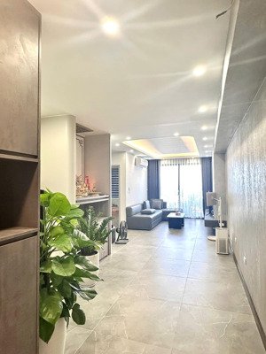 chính chủ bán gấp căn hộ chung cư nam đô, dt: 80m2 tầng trung, full nội thất, lh: 