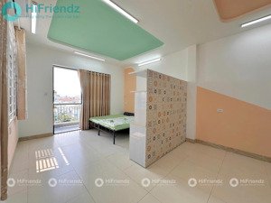 ban công tách bếp full nội thất