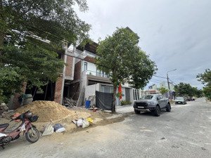 chính chủ bán gấp lô đất ngang 7m, thích hợp xây villa đường phan đình thông, ngay bãi tắm tân trà