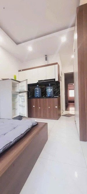 trung tâm phố minh khai đối diện time city vip căn hộ dòng tiền 6 tầng thang máy 10 phòng khép kín