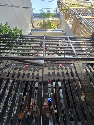 siêu phầm khu đỗ đức dục 73m2 x 4m mt, ngõ rộng, nhà 4 tầng dân xây chắc chắn