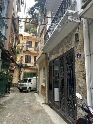 tôi chính chủ sổ bán nhà 5 tầng mới ngõ 381 nguyễn khang, cầu giấy, hà nội