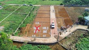 e còn 1 lô góc view hồ s= 109,3m2 full ont - pháp lý rõ ràng , giá đầu tư cho a chị thiện trí