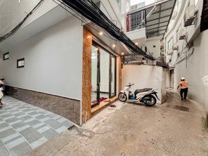 bán nhà đẹp phố lê thanh nghị thang máy lô góc tiện ích đủ của 1 siêu phẩm.