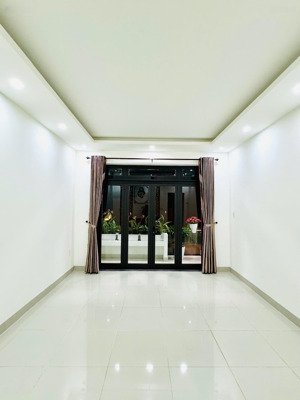 bán nhà 3 tầng full nội thất mt đường tiên sơn 2 hải châu hoà cường