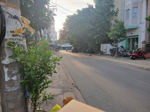 cho thuê nhà mặt tiền số 8 vũ ngọc phan