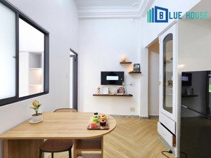 siêu phẩm 1pn bancon gần nhà thờ ba chuông _ cầu công lý đường nguyễn văn trỗi phú nhuận
