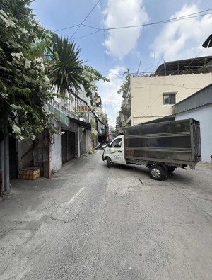 bán nhà văn chung hẻm thông 1t2l đúc btct đủ cn 3pn 2vs pb pk 44m2 4tỷ8 tl nhà kts thiết kế bao đẹp