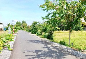 cần bán gấp lô đất đẹp mặt tiền đường nhựa - sổ hồng riêng