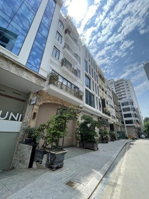 mặt tiền 6m - mặt phố đồng cổ thụy khuê : 50m2 - đất - vỉa hè rộng - vị trí đẹp.