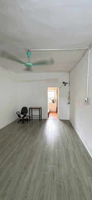 bán căn hộ nghĩa tân 75m2, 2pn, 3 ban công thoáng mát