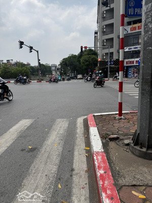 bán nhà mặt phố nguyễn ngọc vũ cầu giấy nhà lô góc , kinh doanh đỉnh cao, dòng tiền ổn định