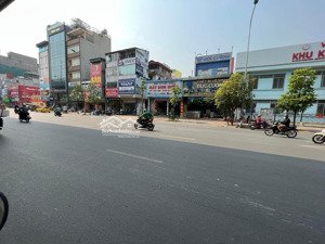bán nhà mặt phố trường chinh - lê trọng tấn, 680m2. 240 tỷ, vỉa hè 5m. lh: 