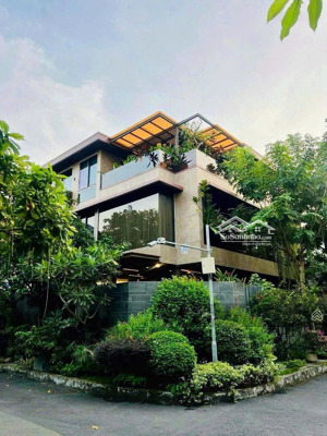 siêu khan hiếm! nguyễn văn hưởng p. thảo điền quận 2 - 10x20.5m - ctxd: hầm 3 tầng giá chỉ 40 tỷ