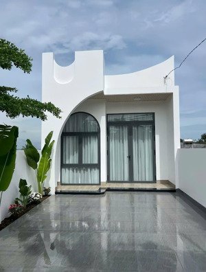chủ ngộp cần bán gấp nhà tại an phú tây - hưng long, 90m2, view đẹp, nhiều tiện ích