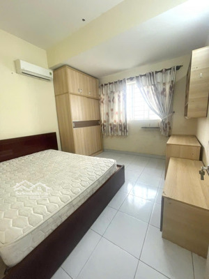 bán ch lê thành b 2pn 1wc, tầng cao gió mát : 2ty220