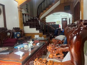 bán nhà phố kim giang, thanh trì mặt ngõ 806 ngõ to rộng oto vào nhà s=130m2 giá đầu tư 13.6 tỷ