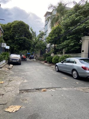 bán nhà mtnb cao thắng - 14x20m, hầm 3 lầu, khu vip nhất quận 10, giá rẻ bất ngờ