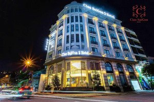 giảm 7 tỷ bán gấp ks căn góc đường cửu long đối diện sân bay tân sơn nhất. hầm 7 tầng, hdt 180 tr