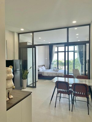 căn hộ 1pn đẹp, ban công thoáng - gần chợ, sân bay - ở ngay không cần mua sắm