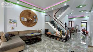 Bán Căn Nhà 1 Trệt 2 Lầu Mặt Tiền Kinh Doanh Đường Rộng 32m2,Tại Trảng Bom