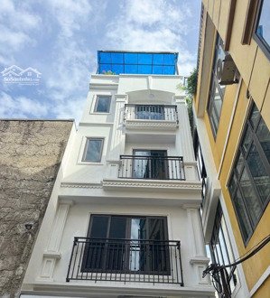 gấp gấp!!! bán nhà riêng 42m2, 6,5 tỷ,thang máy,đường miêu nha, tây mỗ, nam từ liêm