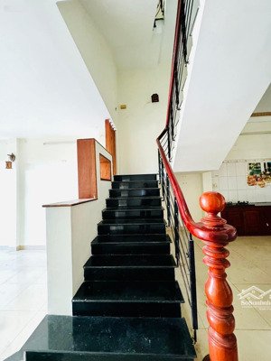 bán nhà.4 tầng đường lê duy đình, dt 76 m2 giá 7 tỷ lh 